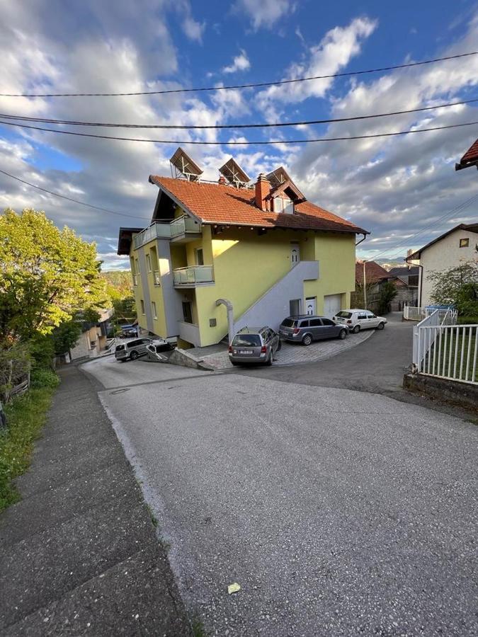 Apartmani Kuzmanovic Stan Na Dan Doboj Esterno foto
