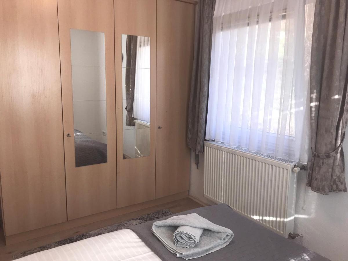 Apartmani Kuzmanovic Stan Na Dan Doboj Esterno foto