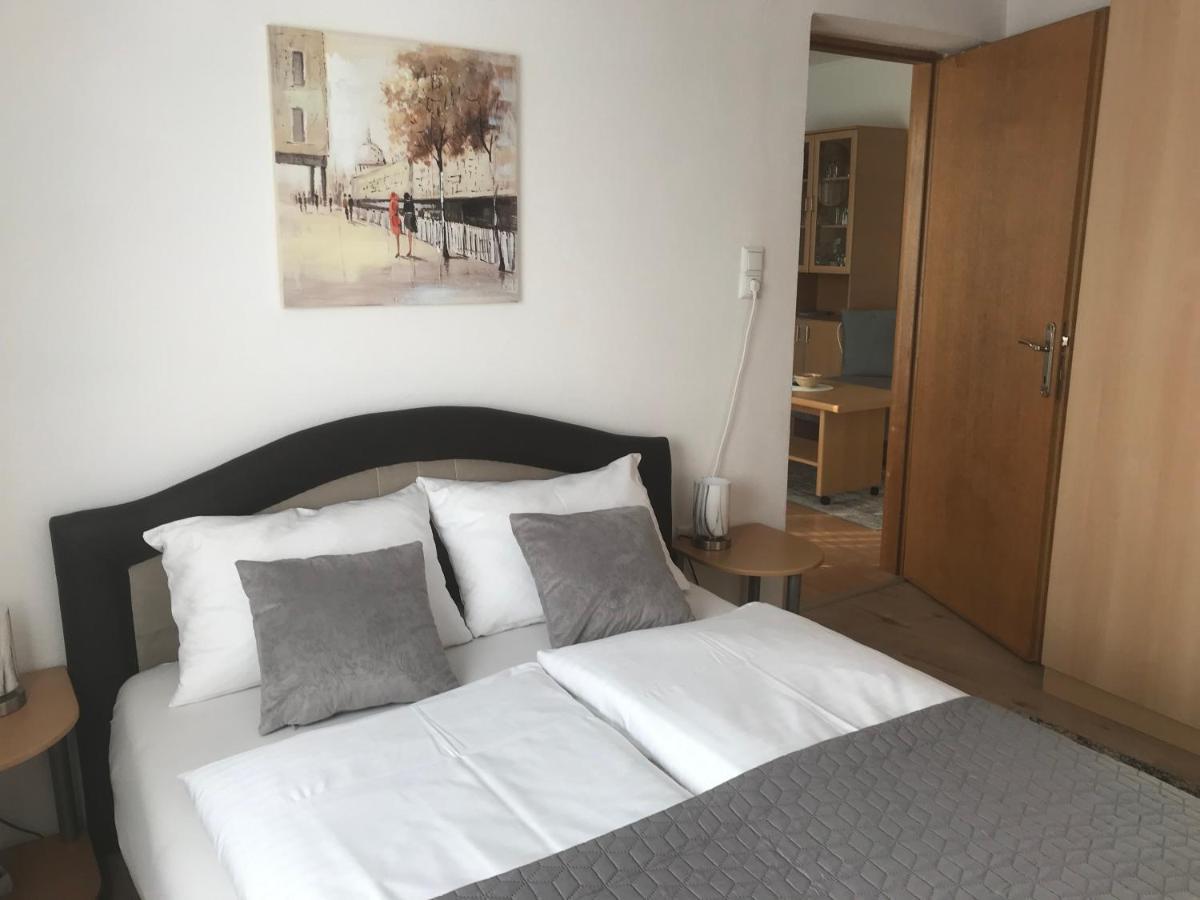 Apartmani Kuzmanovic Stan Na Dan Doboj Esterno foto